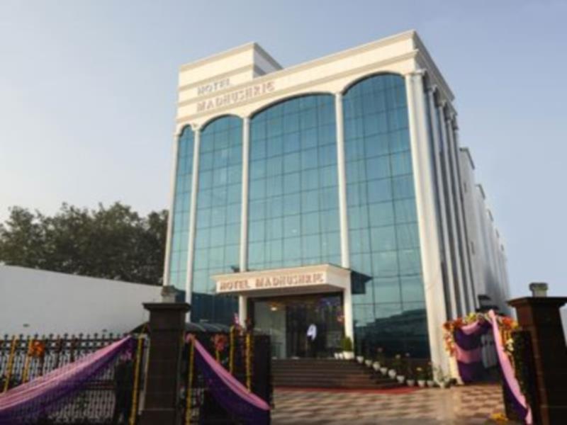 Hotel Madhushrie Агра Экстерьер фото